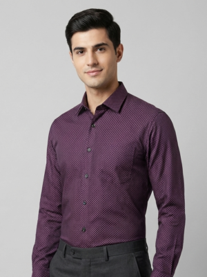 Washington Premium Full Sleeves Casual Shirt একটি স্মার্ট ও এলিগেন্ট লুকের শার্ট। ডিপ ম্যারুন রঙের উপর সূক্ষ্ম ডট প্যাটার্ন এটিকে করেছে আধুনিক ও পরিপাটি। অফিস, মিটিং কিংবা ক্যাজুয়াল আউটিং—সব জায়গায় মানানসই।